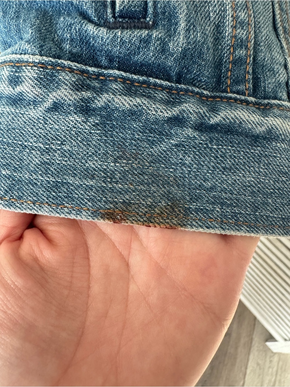Levi's Medium Blue Vintage Wash Denim Trucker Jacket - Picture 5 of 6